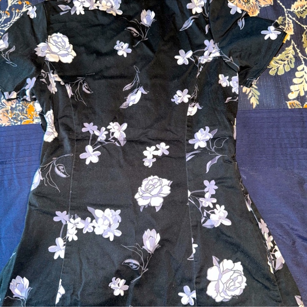 Jaanuu scrub top